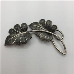訳あり超特価の通販 BEAU VINTAGE STERLING PIN BROOCH LEAF DOUBLE EMBOSSED SILVER 管楽器・吹奏楽器